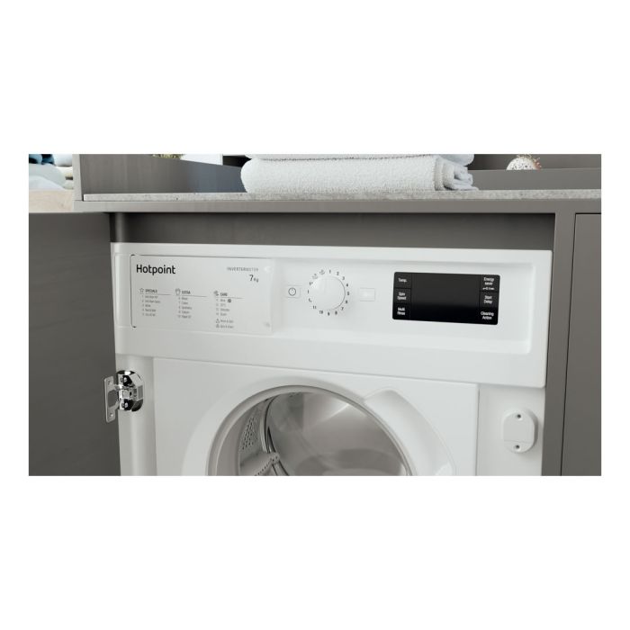 Hotpoint biwmhg71483 integrated washing machine discount
